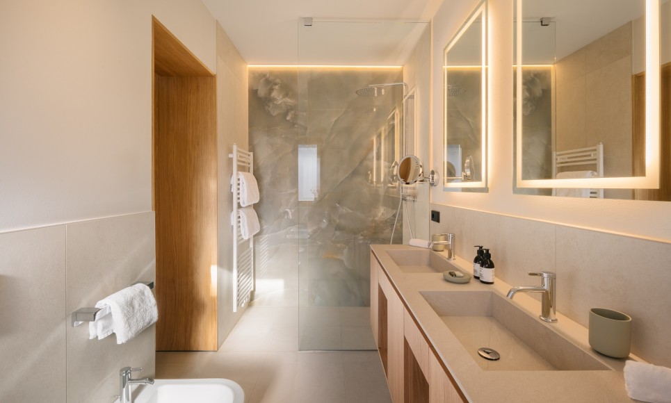 Luxury bathroom apartment rental properties in Italy Dolomites vacation house